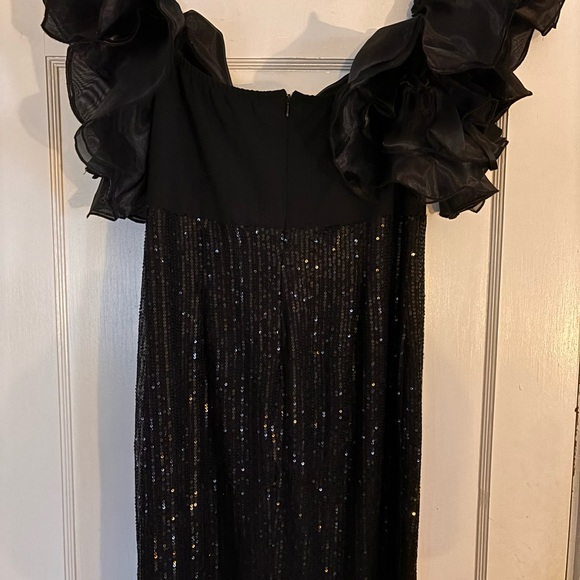 SHEIN Sequin formal gown with puff sleeve - Picture 4 of 5